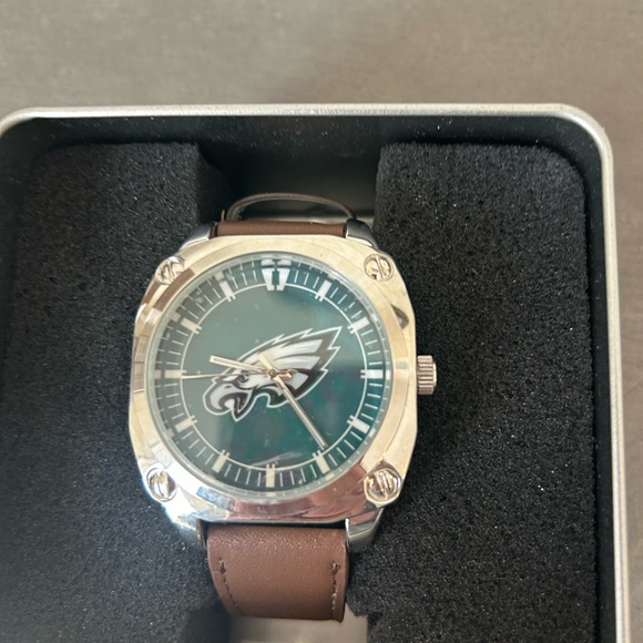 BRAND NEW NFL PHILADELPHIA EAGLES MENS WATCH - Picture 1 of 3